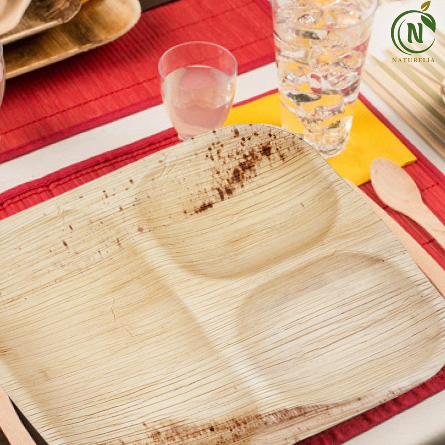 
                  
                    Naturelia 9-inch square 3-compartment palm-leaf plates — 25 pack
                  
                